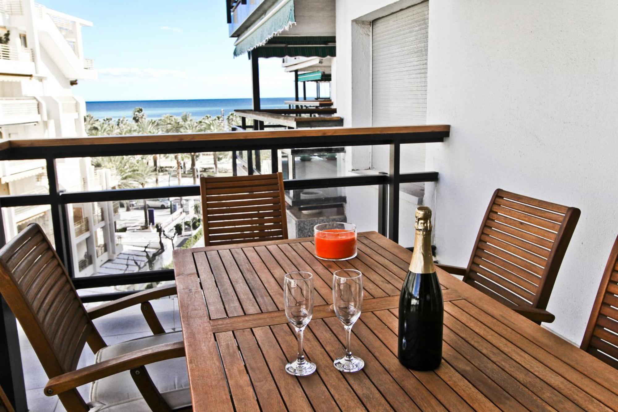New Maria Anagabu Planet Costa Dorada Apartman Salou Kültér fotó